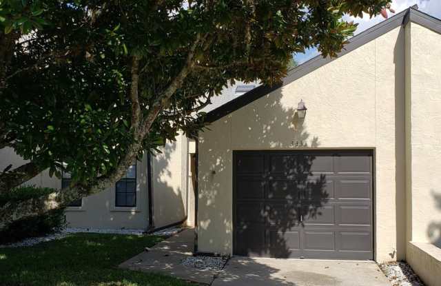 Gorgeous 2/2/1 Villa in Royal Oaks!!! - 3333 South Liverpool Point, Inverness Highlands South, FL 34452