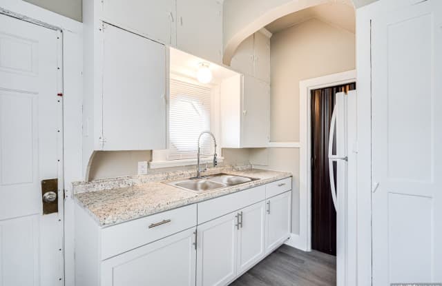 136 / 138 E. Johnson St. photos photos 136 / 138 E. Johnson St. photos photos