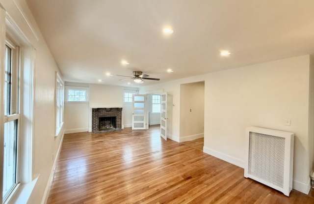37 Rogers Park Avenue Gallery 1