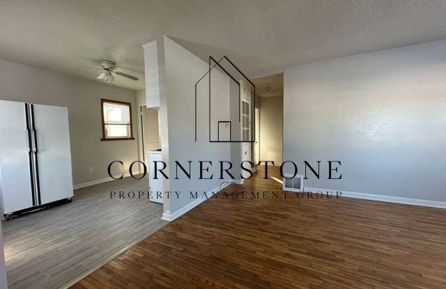 Beautiful 2 bedroom house $825 Gallery 4