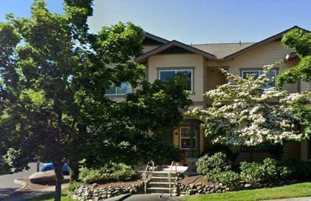 Newly renovated Two-bedroom apartment in Ashland! photos photos