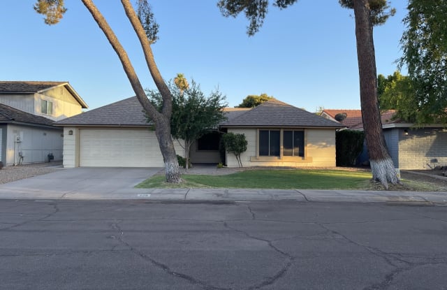 929 E LAMPLIGHTER Lane - 929 East Lamplighter Lane, Tempe, AZ 85283