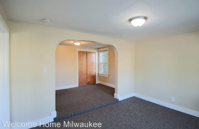 2268 S 57th St - 2268 South 57th Street, West Allis, WI 53219