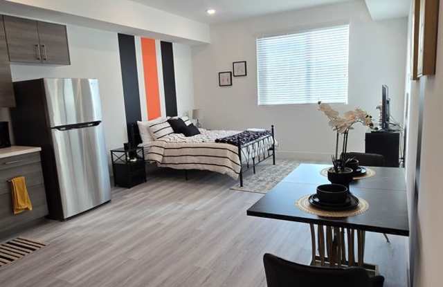 ST Living at 549 N Heliotrope Dr | Fresh &  Modern for the Best of LA Living! Gallery 2