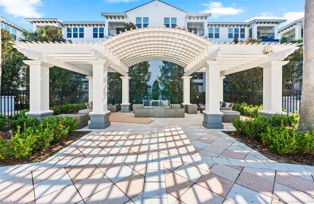 Paseo at Winter Park Village Gallery 3