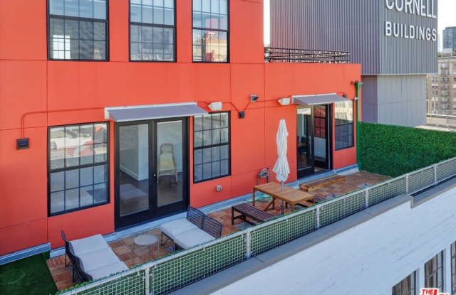 746 S Los Angeles St - 746 South Los Angeles Street, Los Angeles, CA 90014