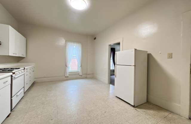 1397 Washington Street - C Gallery 3