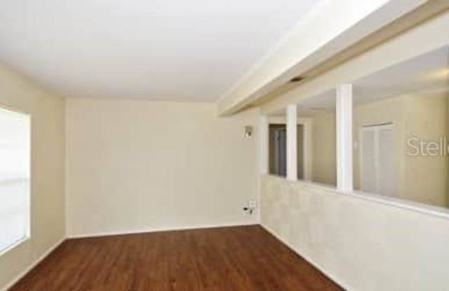 717 BAYWOOD DRIVE Gallery 4