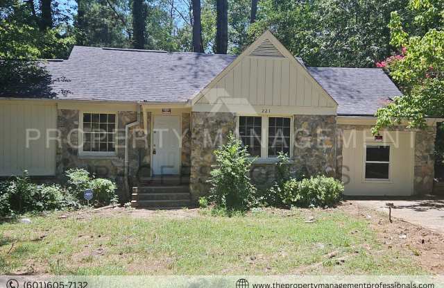 Comfortable on Cooper - 221 Cooper Road, Jackson, MS 39212