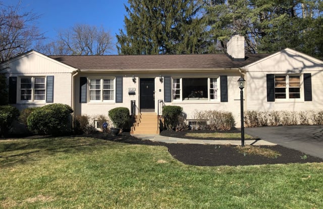 9020 SOUTHWICK STREET - 9020 Southwick Street, Mantua, VA 22031