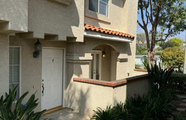 Downtown Brea Townhome photos photos