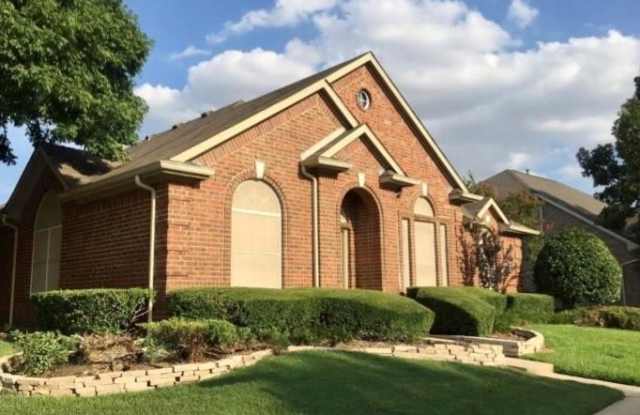 8640 Woodcreek Drive - 8640 Woodcreek Drive, Irving, TX 75063