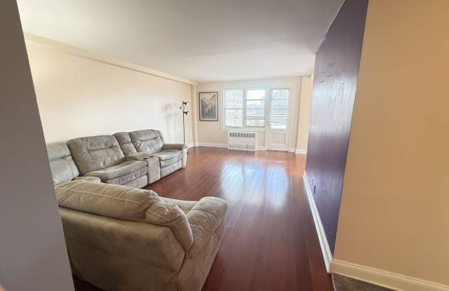 700 Summer Street Gallery 2