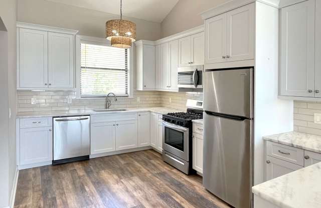 2-Bedroom Condo for Rent in Winterset photos photos