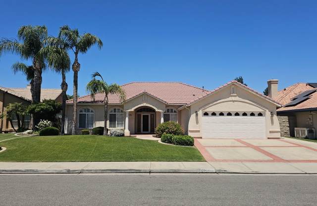 Beautiful Waterfront Home in Northwest Bakersfield photos photos