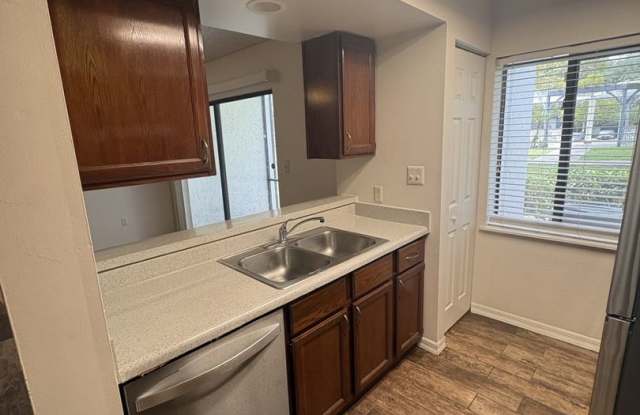 1st Floor! 1 bedroom 1 Bedroom Gallery 4