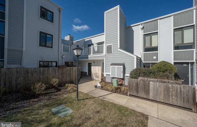 1730 OAKWOOD TERRACE photos photos
