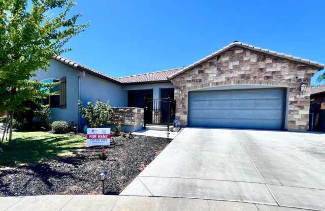 $2,895 Fowler  Butler, 4 Bedroom Home - Burgan Ave, Fresno - Solar Panels / Energy Efficient photos photos