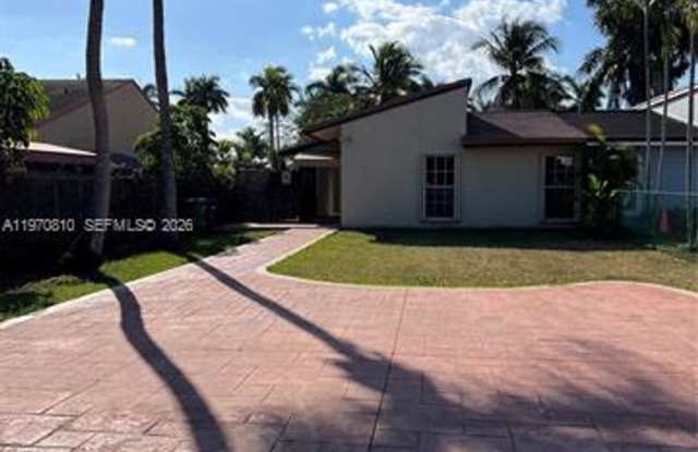 158 SW 96th Ct th 158 MIAMI, FL 33174 photos photos