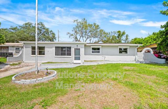 1382 Lakewood Drive Gallery 1