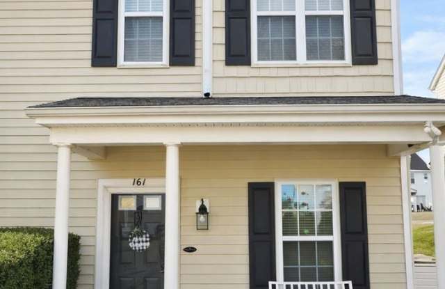 Charming 3BR Townhome in Clayton - 161 Buchanan Lane, Clayton, NC 27527