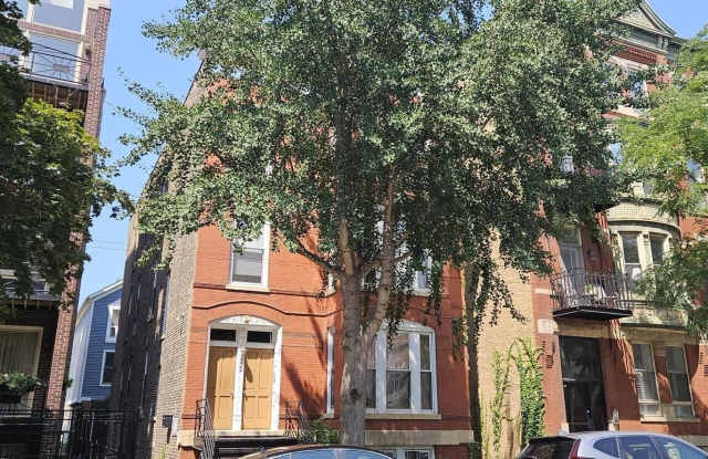 304 W Evergreen Avenue Gallery 2