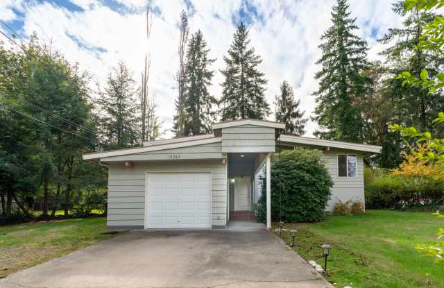 15323 SE 42nd St photos photos