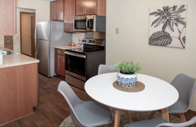 River 10 Apartments Gallery 3