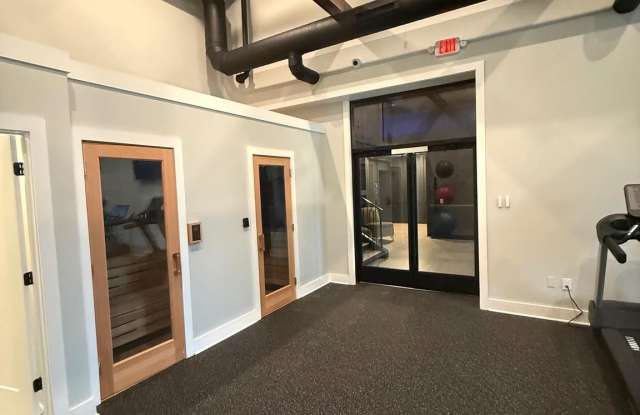 581 JAMESTOWN Gallery 4