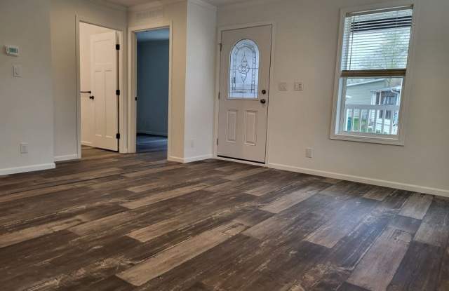 1149 Bayside Road Gallery 4