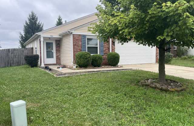 916 Bentgrass Drive - 916 Bentgrass Drive, Greenwood, IN 46143