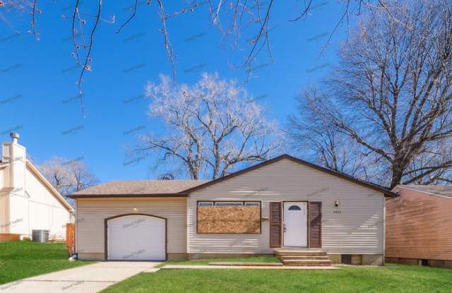 6635 College Avenue - 6635 College Avenue, Kansas City, MO 64132
