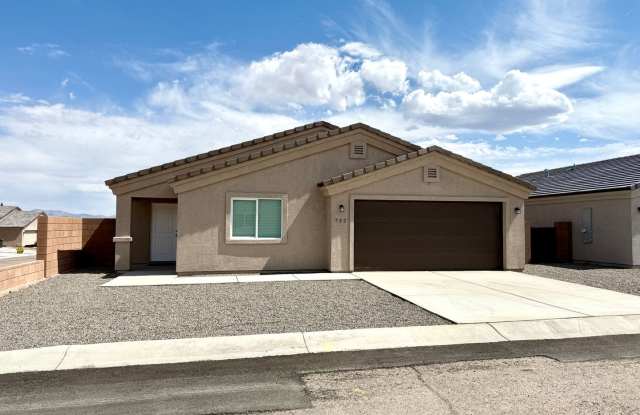 Newly Built 3-Bedroom, 2-Bath Home in a Prime Location Near Hospital & Shopping! photos photos