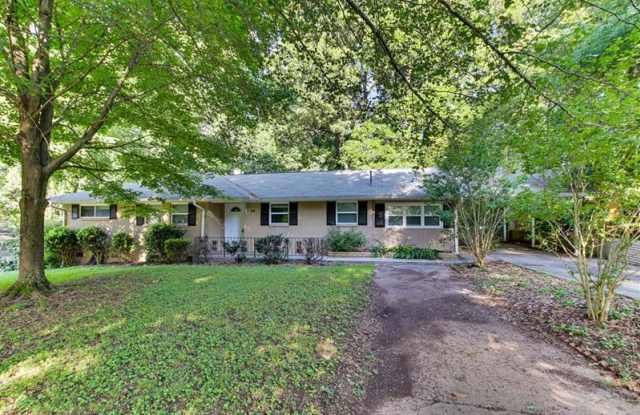 2352 Elmwood Circle Gallery 2
