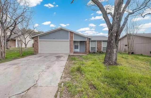 2112 Dove Creek San Antonio, TX 78245 - 2112 Dove Creek, San Antonio, TX 78245