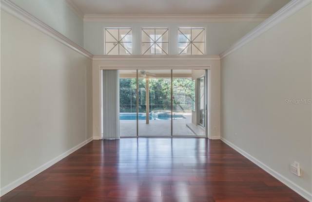1612 ROCKDALE LOOP Gallery 3
