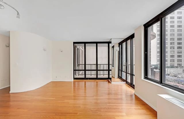 301 E 65th St Apt 3B Gallery 2