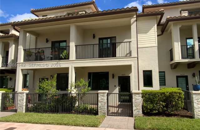 4683 NW 83rd Path Gallery 3