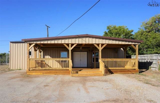 1940 Texas 79 N - 1940 Texas 79, Wichita County, TX 76305