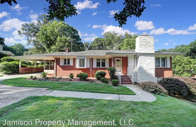 305 E Catawba Dr - 305 East Catawba Drive, Mount Holly, NC 28120