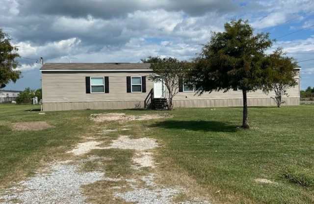 3B/2B Mobile Home Available in Lake Charles photos photos