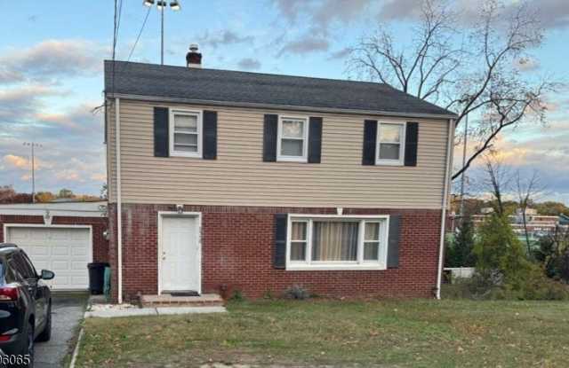 1550 Alps Rd - 1550 Alps Road, Wayne, NJ 07470