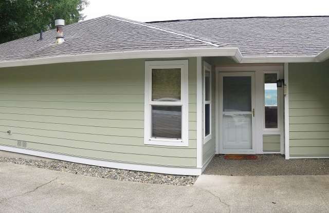 18420 13th Ave NE Gallery 2