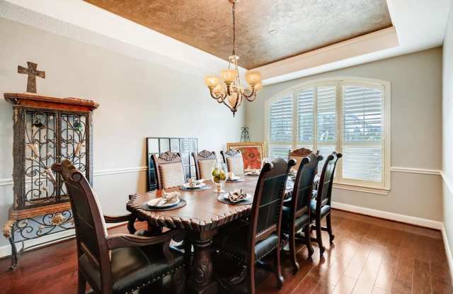 2556 Costa Mesa Circle Gallery 4