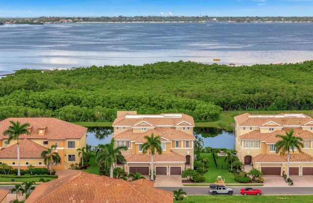 9211 43RD TERRACE W Gallery 3