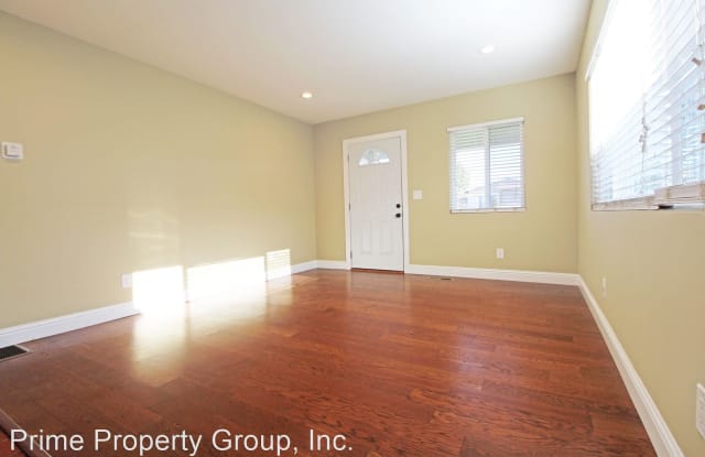 7517 Rudsdale St. Gallery 2