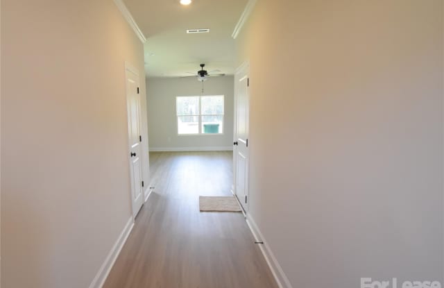 3519 Narrow Lane Gallery 3