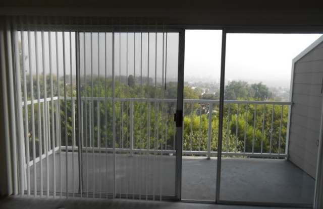 Beautiful remodeled 1 Bed one Bath in North San Pedro - 1424 Brett Place, Los Angeles, CA 90732