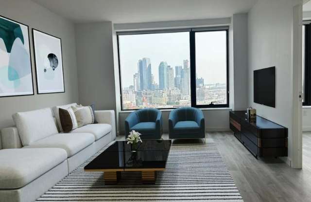 1141 Manhattan Avenue Gallery 2
