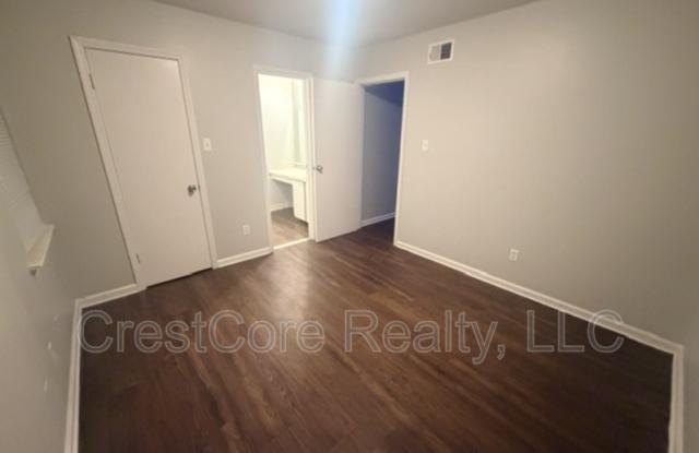 2278 Sharon Ln Gallery 4